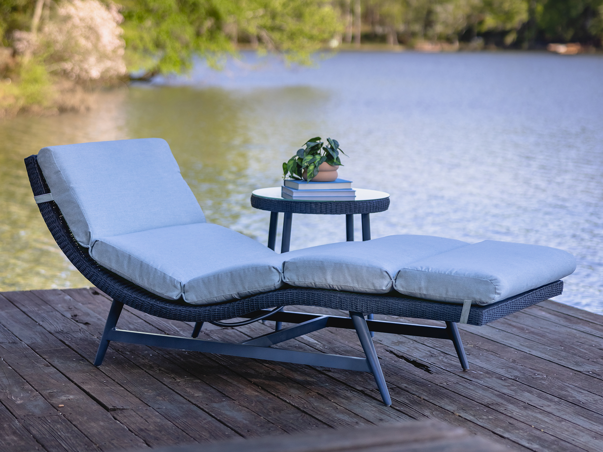 Outdoor Lounge Seating