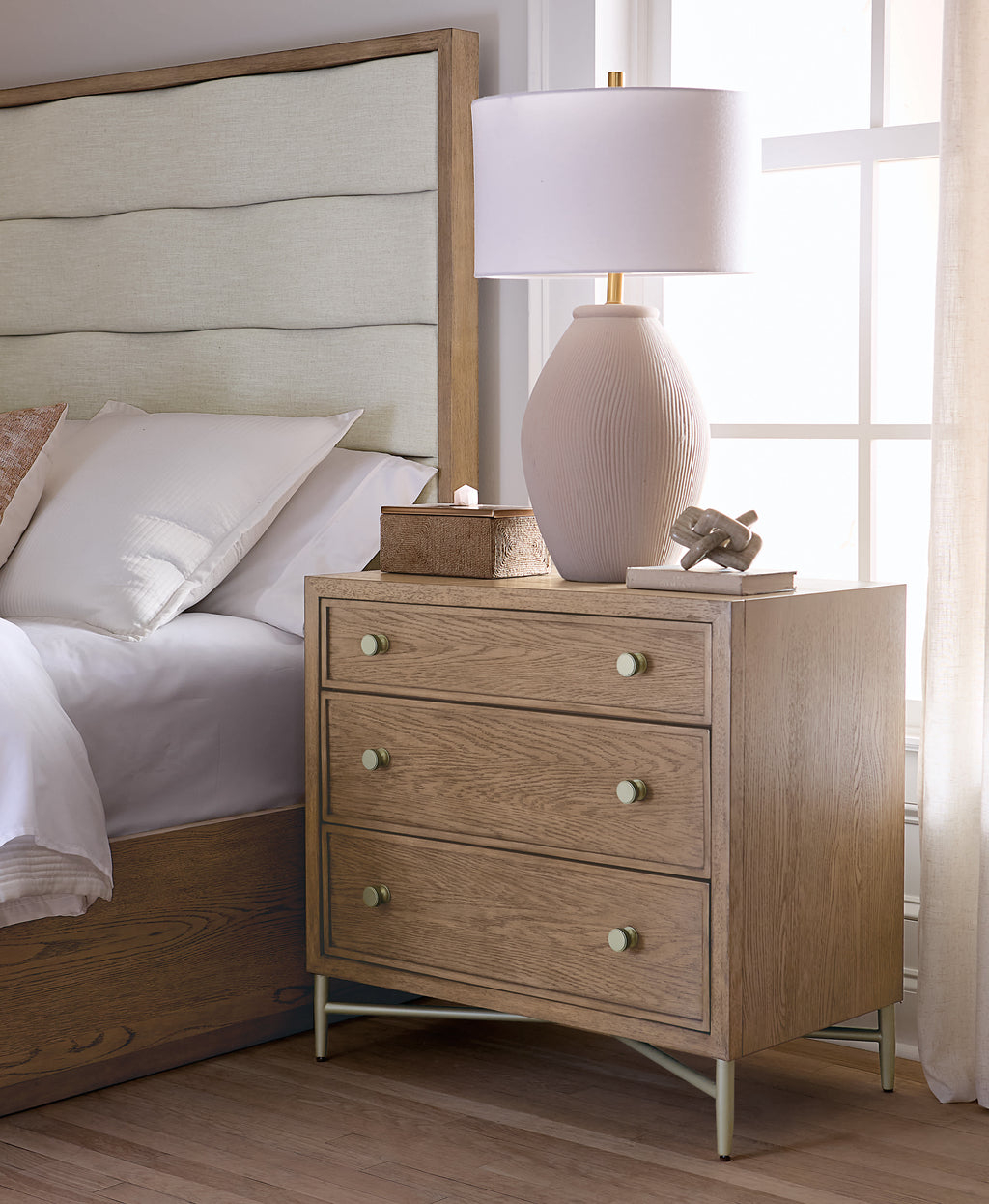 Sonnet King Upholstered Bed
