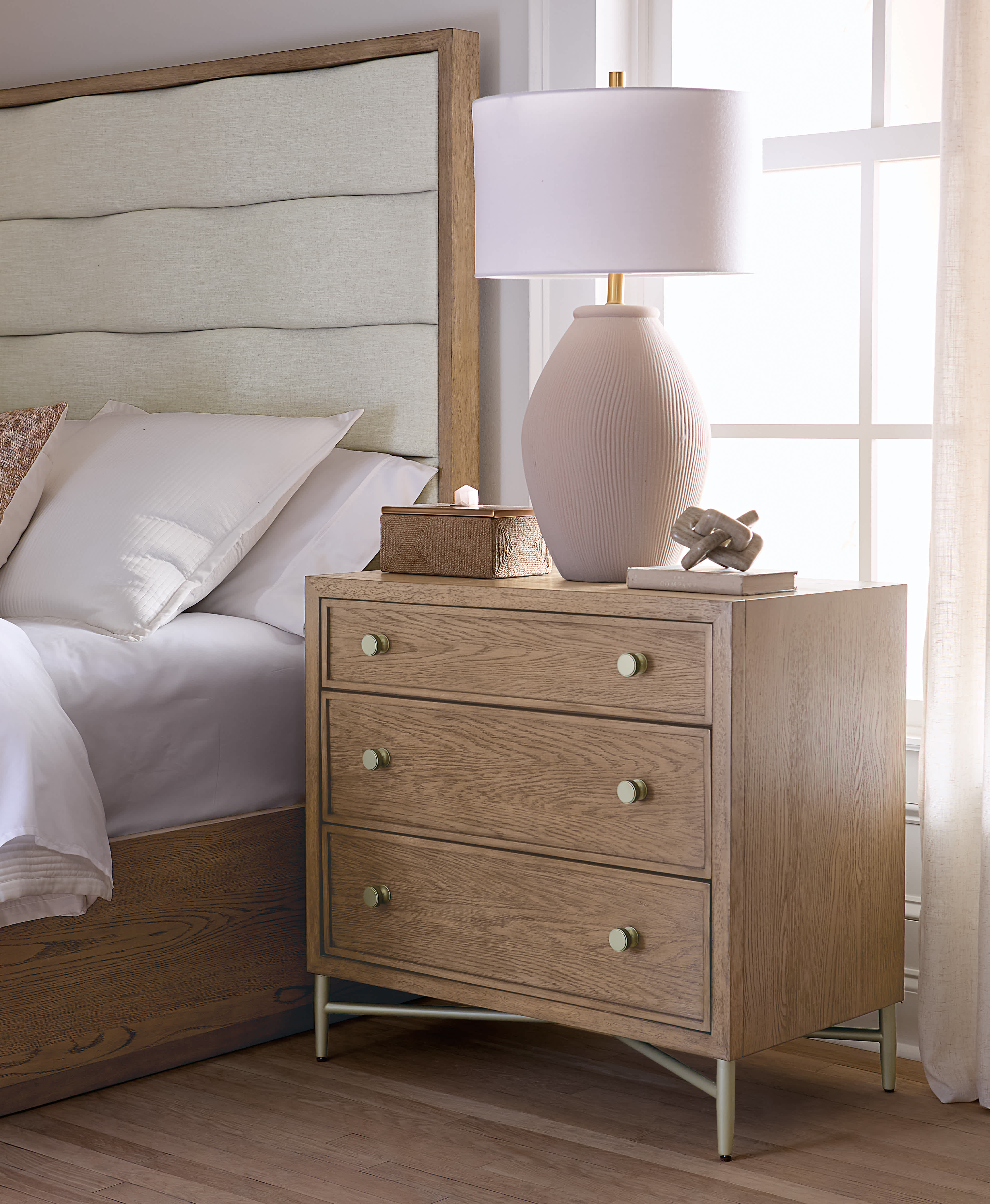 Sonnet King Upholstered Bed