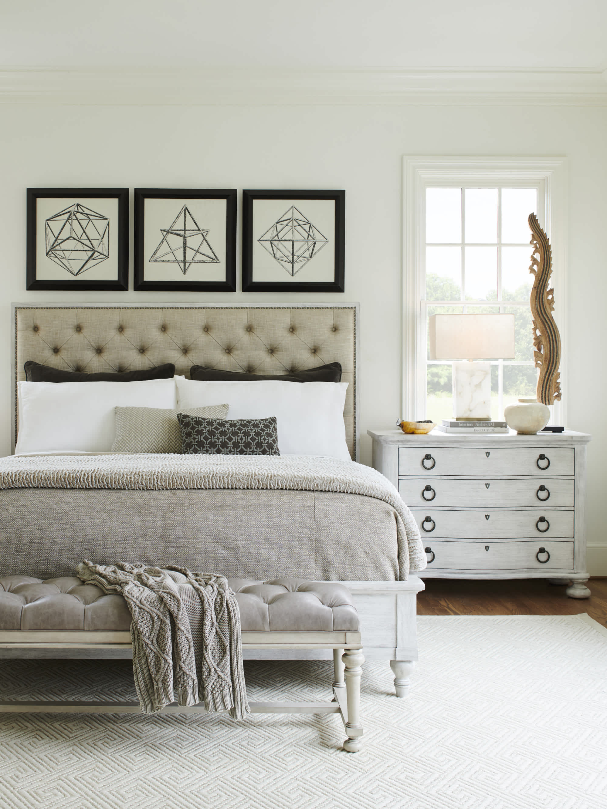 Sag Harbor Tufted Upholstered Bed