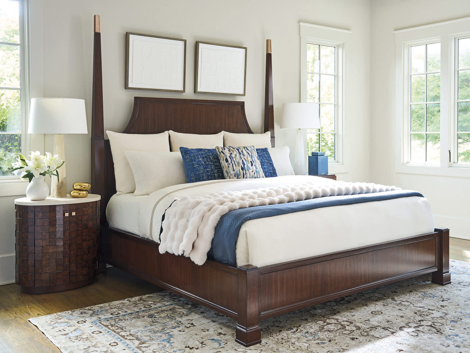 Essex Poster Bed